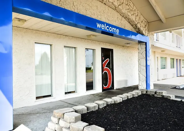 Motel 6-Saint Joseph, Mo