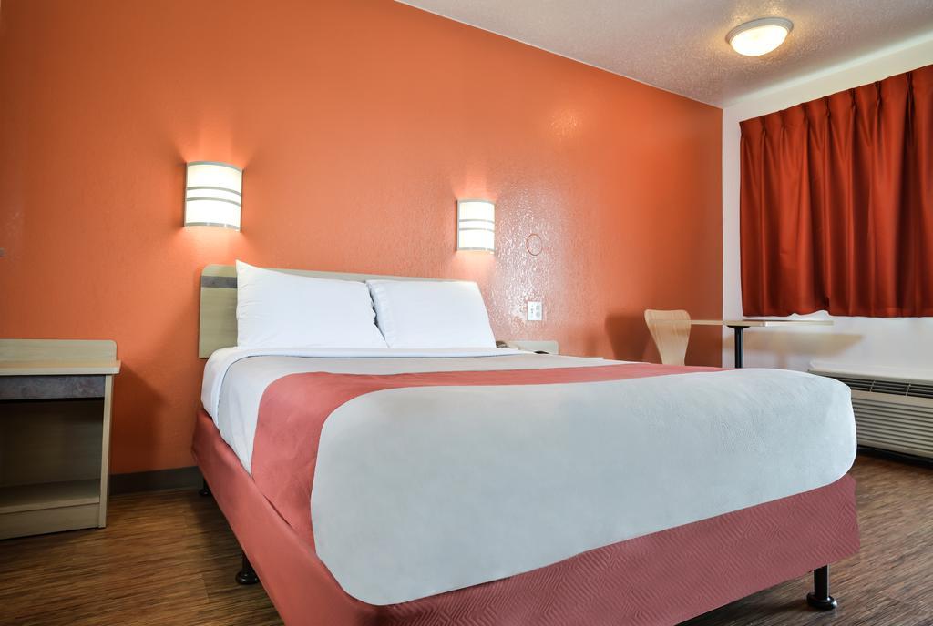 Hotel 6-saint Joseph, Mo