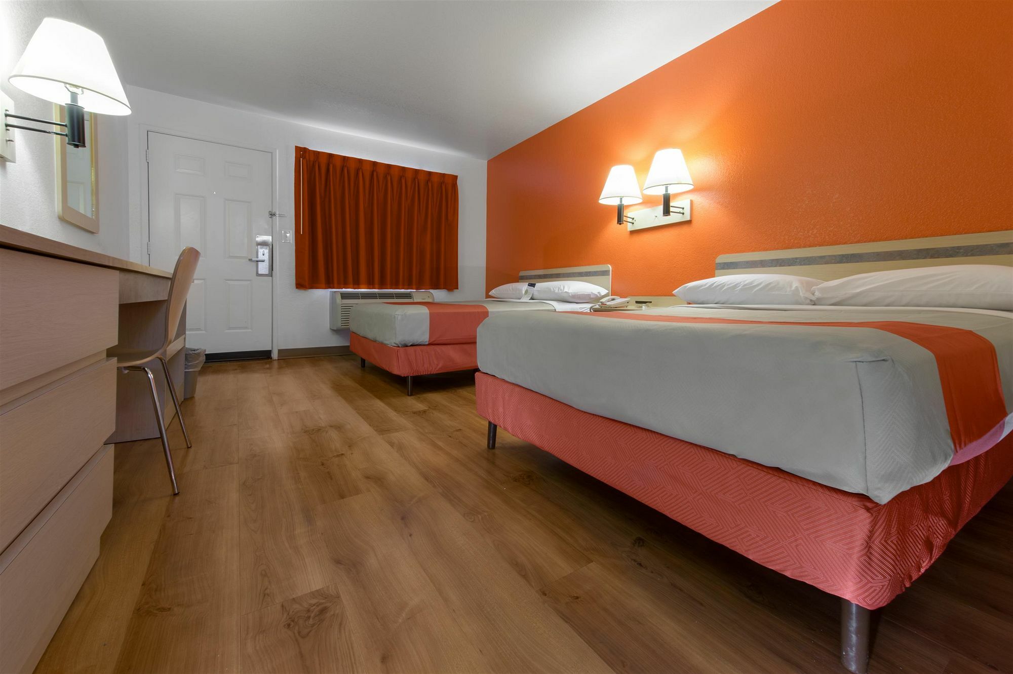 Hotel 6-saint Joseph, Mo 2*